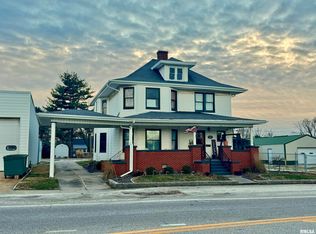 206 W Main St, Mount Sterling, IL 62353