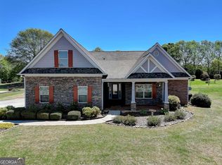 56 Overlook Ln, Jefferson, GA 30549