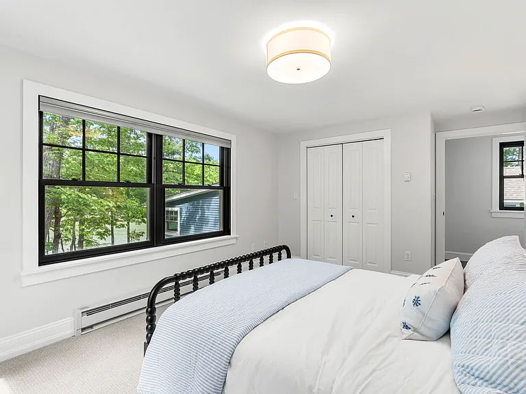 6 Sagamore Grv — Photo 7