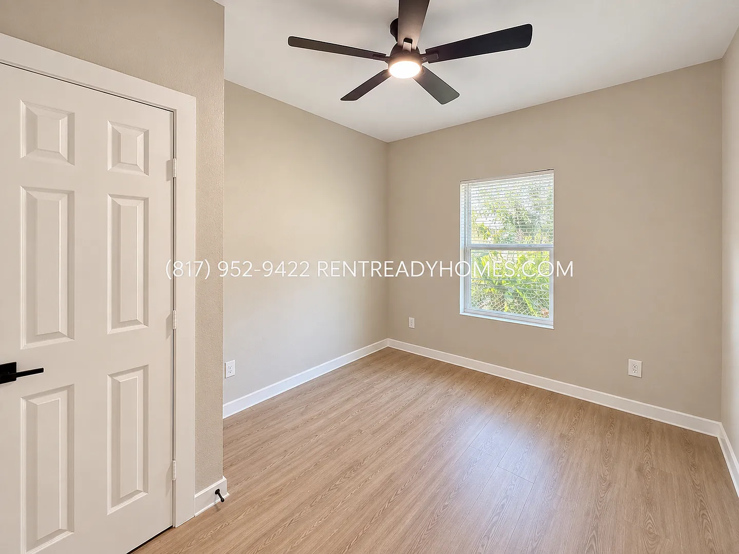 1951 Pasadena St — Photo 4