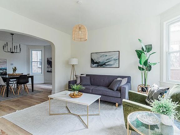 5th image of 2945 N Lawndale Ave #1
