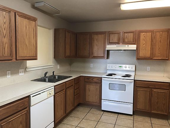 4th image of 535 N Chicago Ave APT B