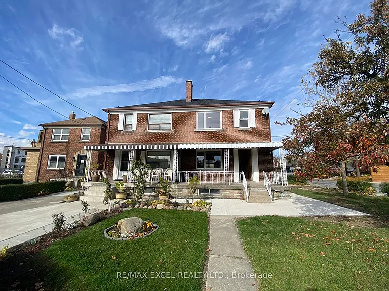 443 Vaughan Rd — Photo 2