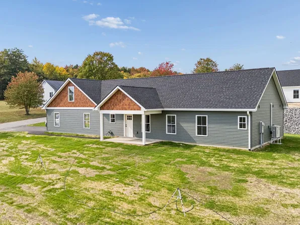 1 Sunrise Drive, Hallowell, ME 04347
