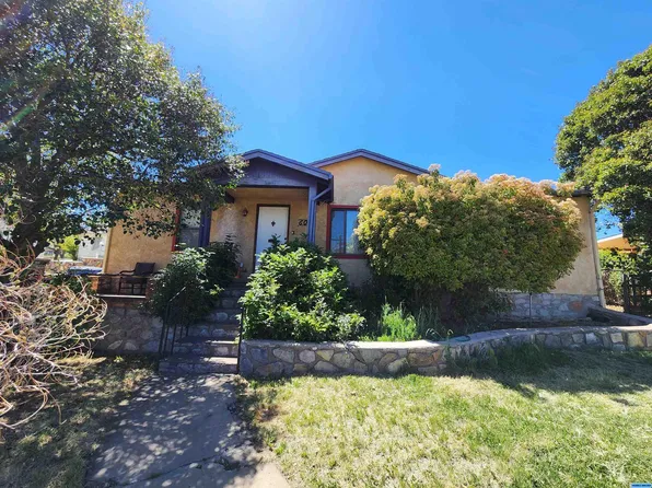 607 N East St, Silver City, NM 88061