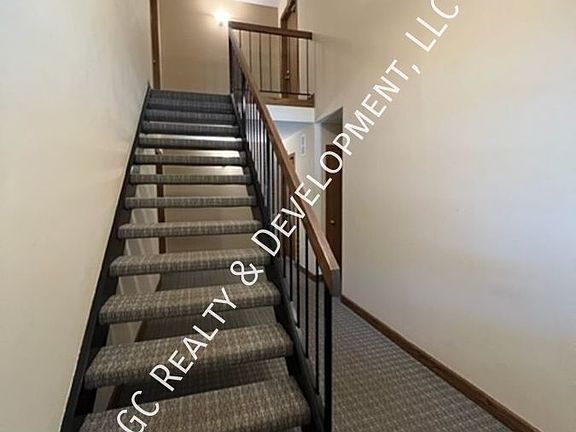 2nd image of 737 Candleridge Ct APT D2