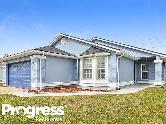 3rd image of 184 Sandalwood Dr