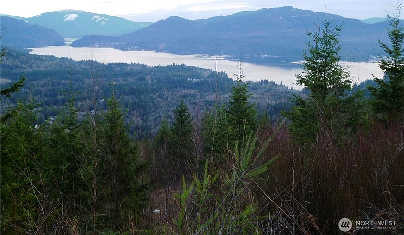 2nd image of 20 Academy Highlands