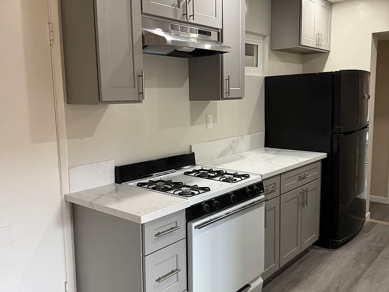 345 W Elk Ave #0 — Photo 11