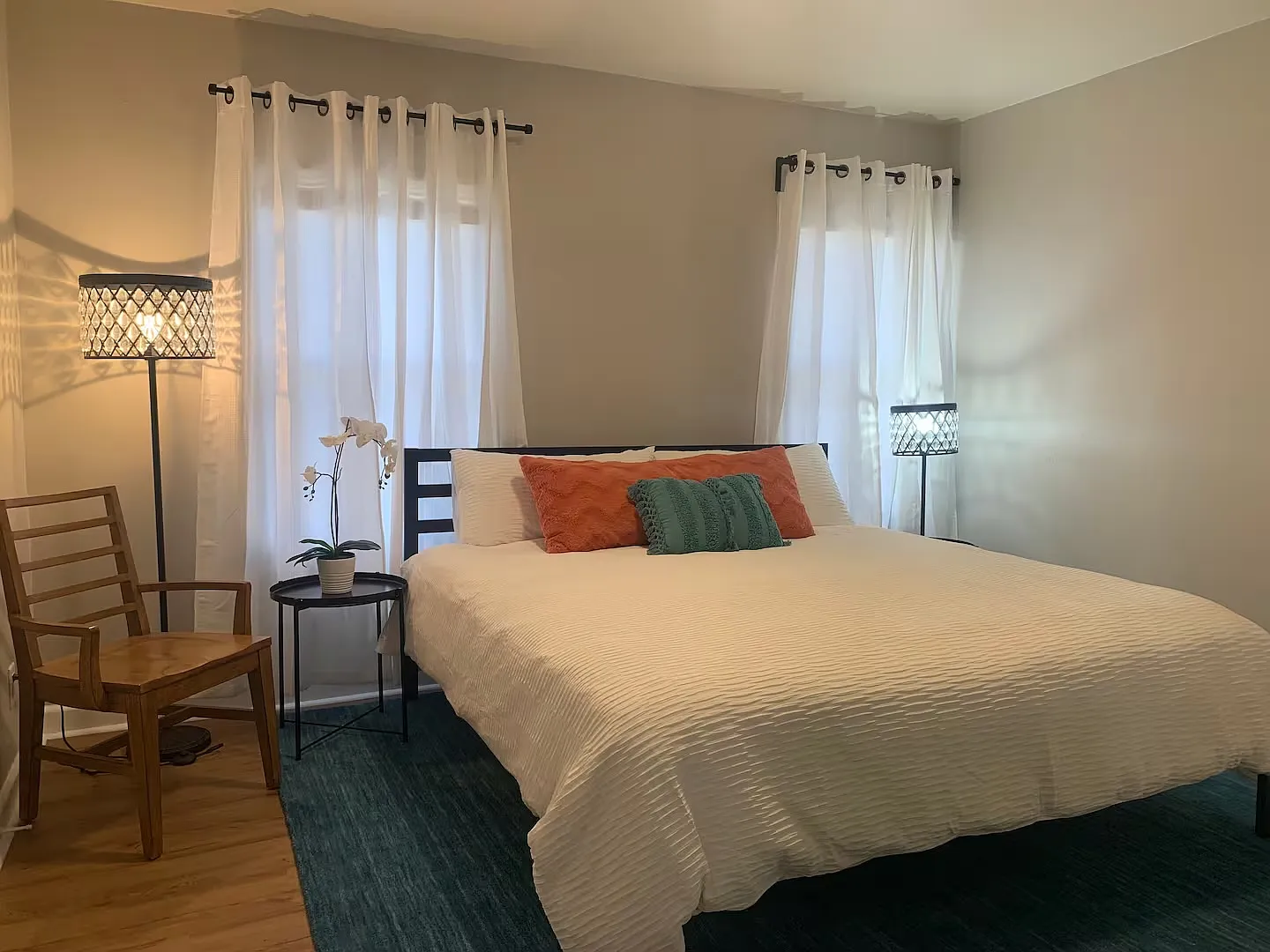 3 bed, 996 sqft, $2,195 — Photo 2