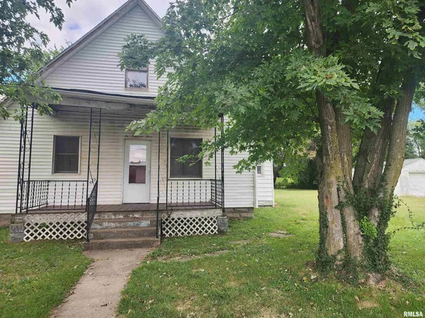 203 E Washington St, Athens, IL 62613