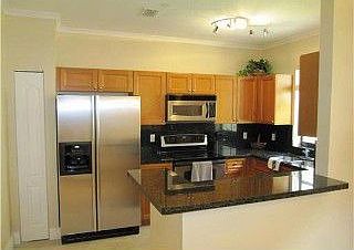 3rd image of 2809 Coconut Ave