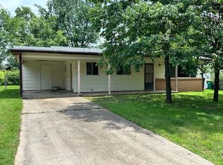 805 N 14th St, Rogers, AR 72756
