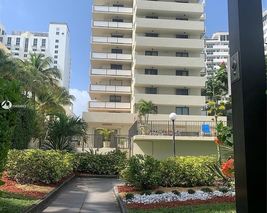 1st image of 1621 Collins Ave APT 306