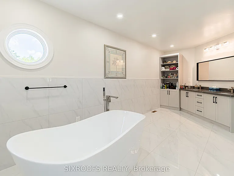 222 5th Ave #MAIN — Photo 24