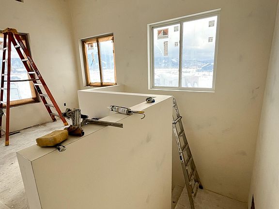 3rd image of 5050 Northstar Dr