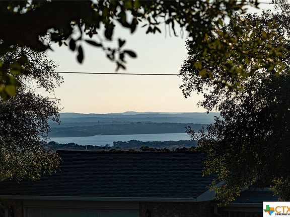 5th image of 364 Eagle Peak Dr