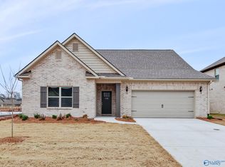 122 Huffman St, Hazel Green, AL 35750