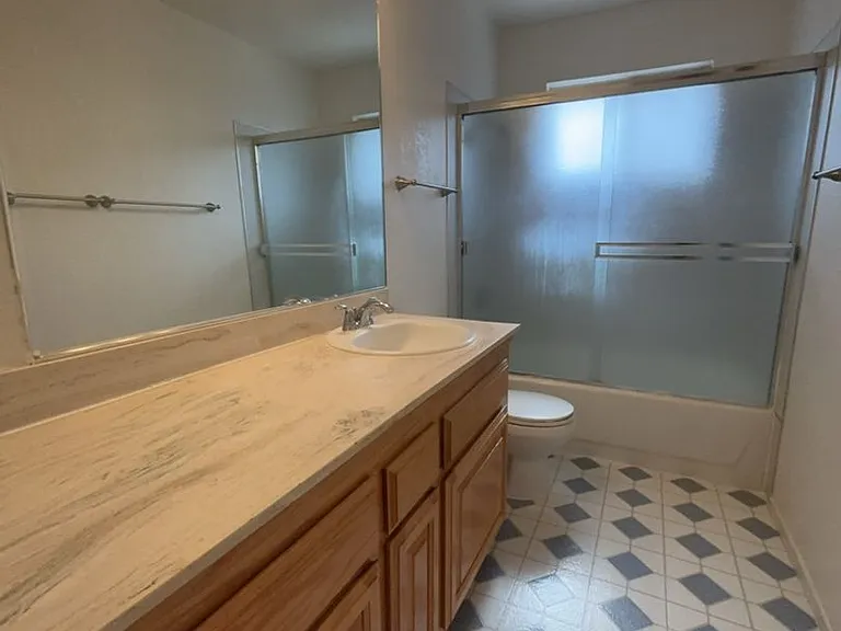 2861 Bidwell St #4 — Photo 8