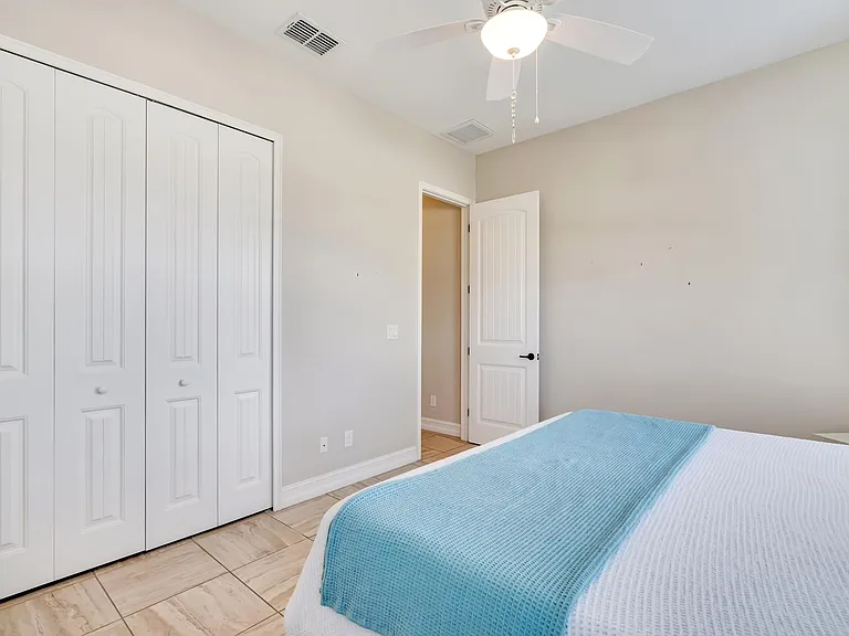 6615 35th Ct E — Photo 28