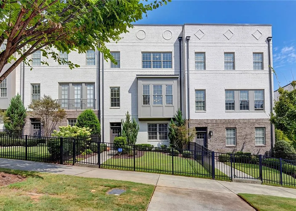 6097 Boylston Dr