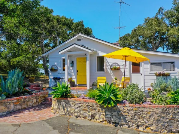 570 & 570A Aguajito Rd, Carmel, CA 93923