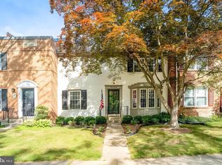 8428 Grenoble Ct, Springfield, VA 22152