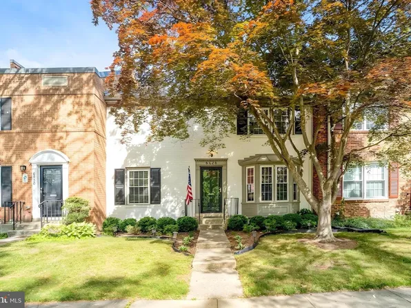 8428 Grenoble Ct, Springfield, VA 22152