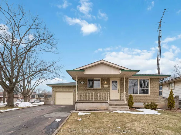 7199 Freeman St, Niagara Falls, ON L2E 5V8