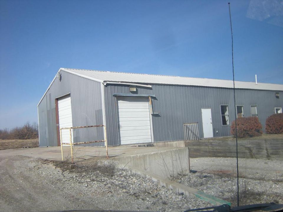 2nd image of 543 S Harris St