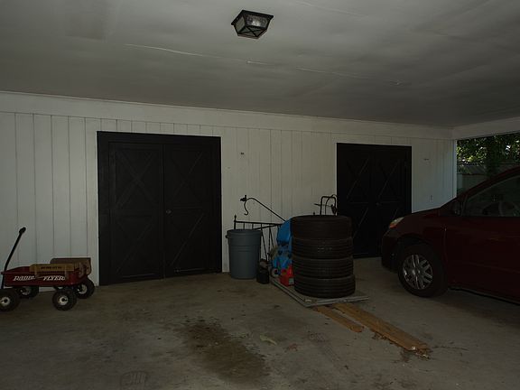 2-Car Covered Carport w/Shed