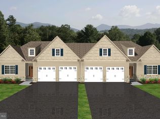 239 Buckton Dr #1, Lititz, PA 17543