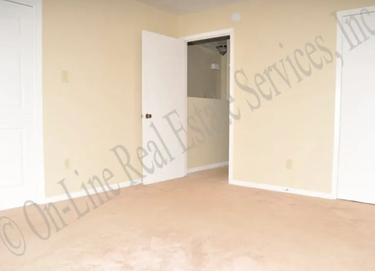 701 Navarro Dr #D — Photo 6