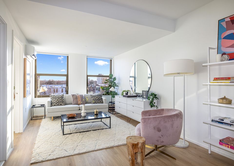 1st image of 955 Sterling Pl #610