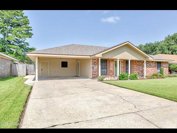 2nd image of 211 Saint James Dr