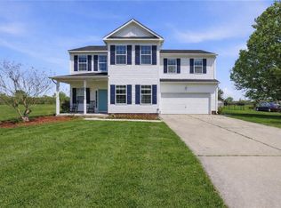 137 Eagleton Cir, Moyock, NC 27958