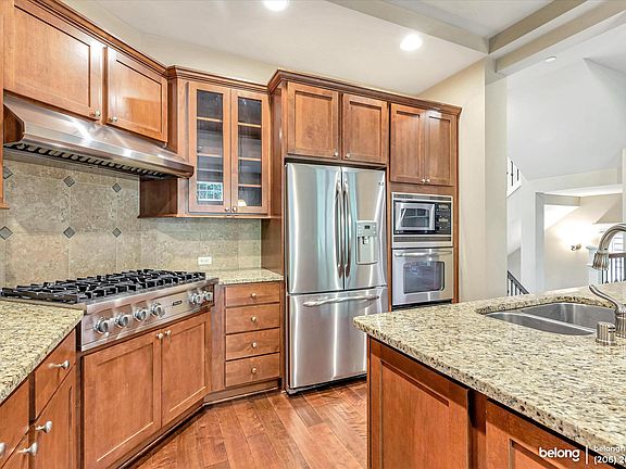 5th image of 2513 NW Stoney Creek Dr