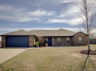 32 Hazel St, Inola, OK 74036