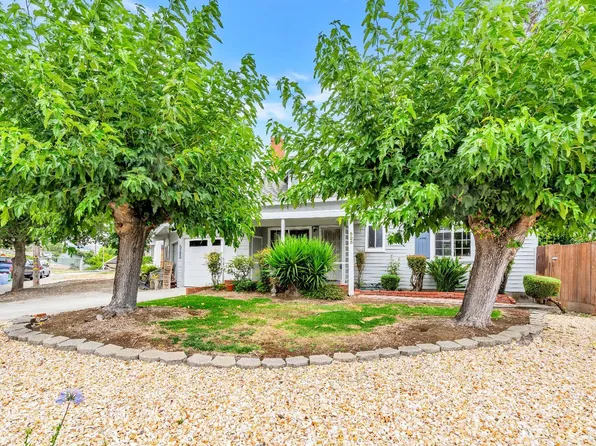 525 Park Lane, Petaluma, CA 94954