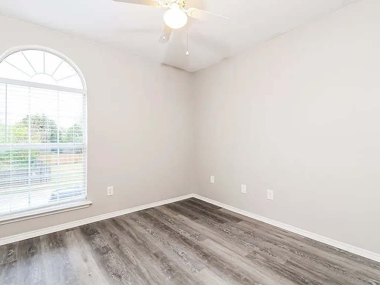 809 Pace Dr — Photo 14