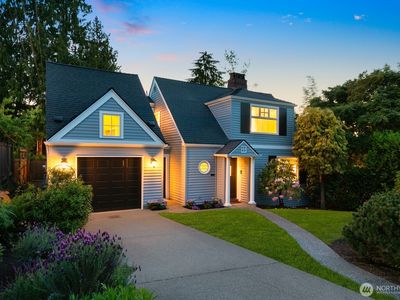 3315 40th Avenue W, Seattle, WA, 98199
