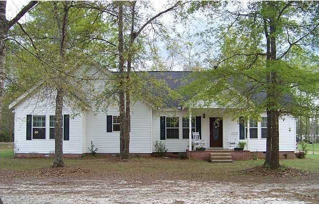 4BR/2BA on 2.35 acres