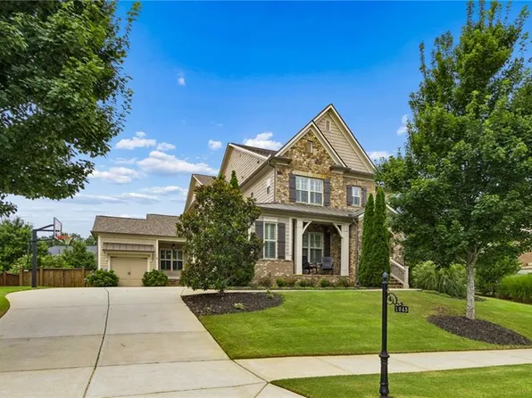 1045 Etris Manor Dr, Roswell, GA 30075