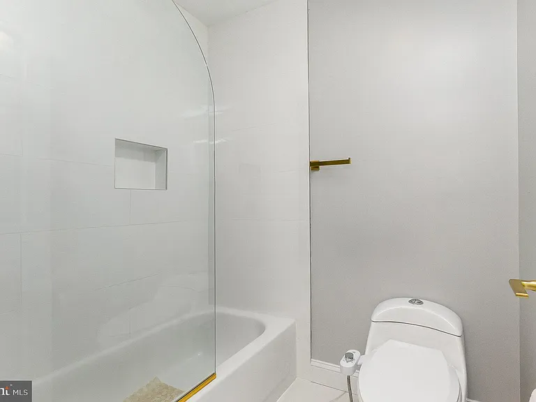 2121 Traceys Rd — Photo 51