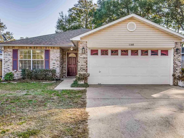 1108 Simpson St, Pensacola, FL 32526