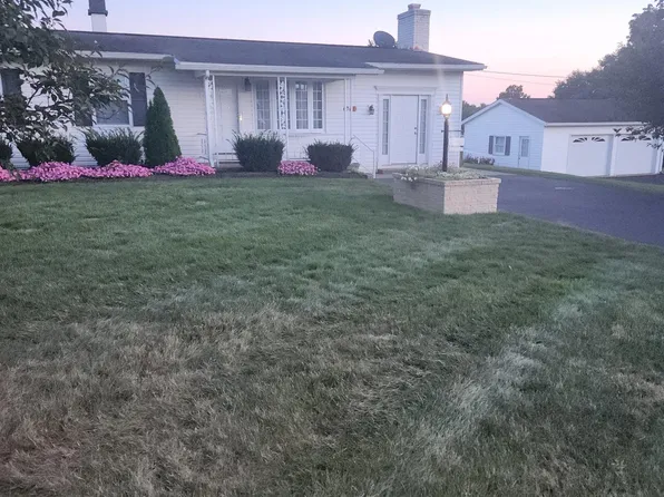 7018 Kuhn Rd, Greencastle, PA 17225