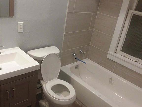 5th image of 3873 W 20th St