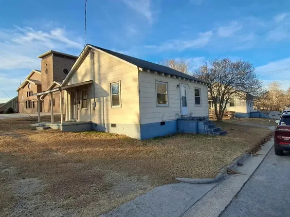 103 Harris St, Williamston, NC 27892