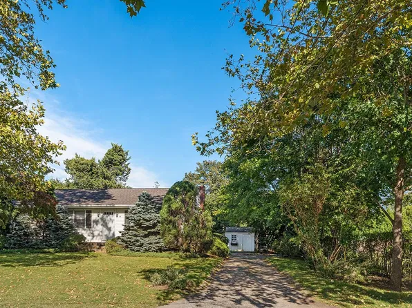 35 Meadowlark Lane, Sag Harbor, NY 11963
