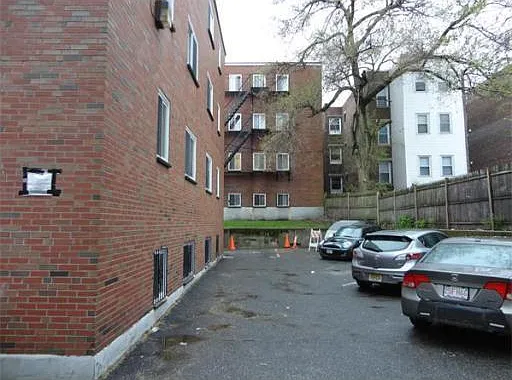 200 Kelton St #11 — Photo 11